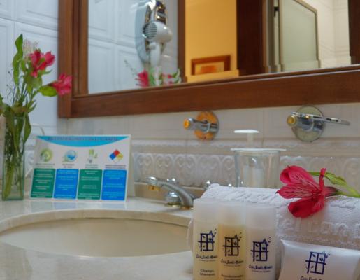 Bathroom Bathroom