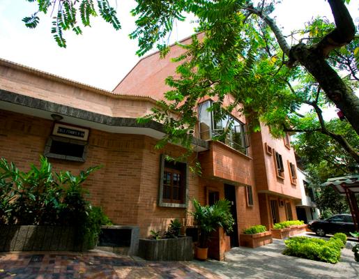 Facade Facade